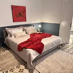 Private Rooms In Authentic Apartment In Old Town Of Tunis, Near Medina